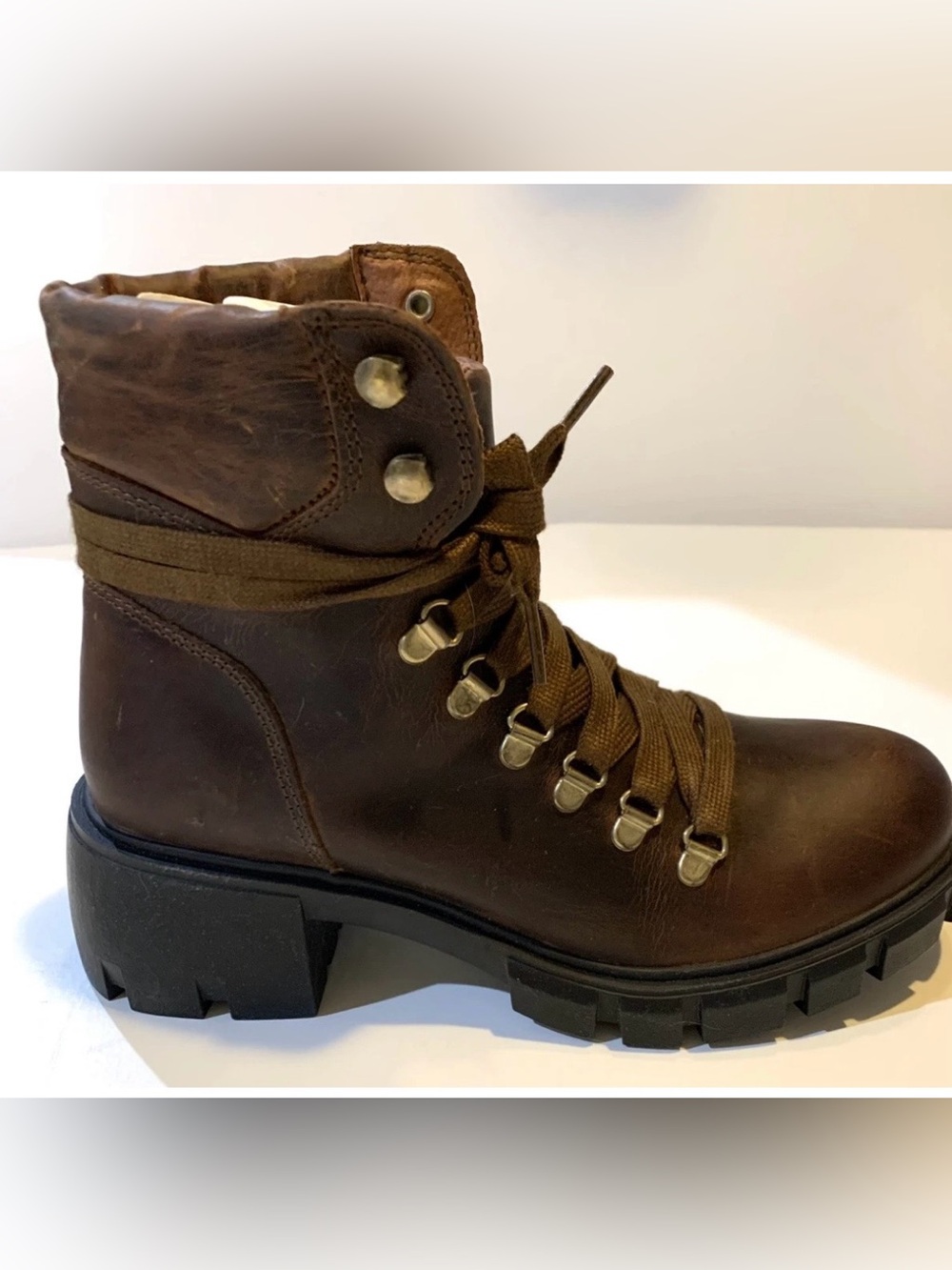 Steve Madden Women's Cognac Leather Bootie Casual Size 8.5 M
